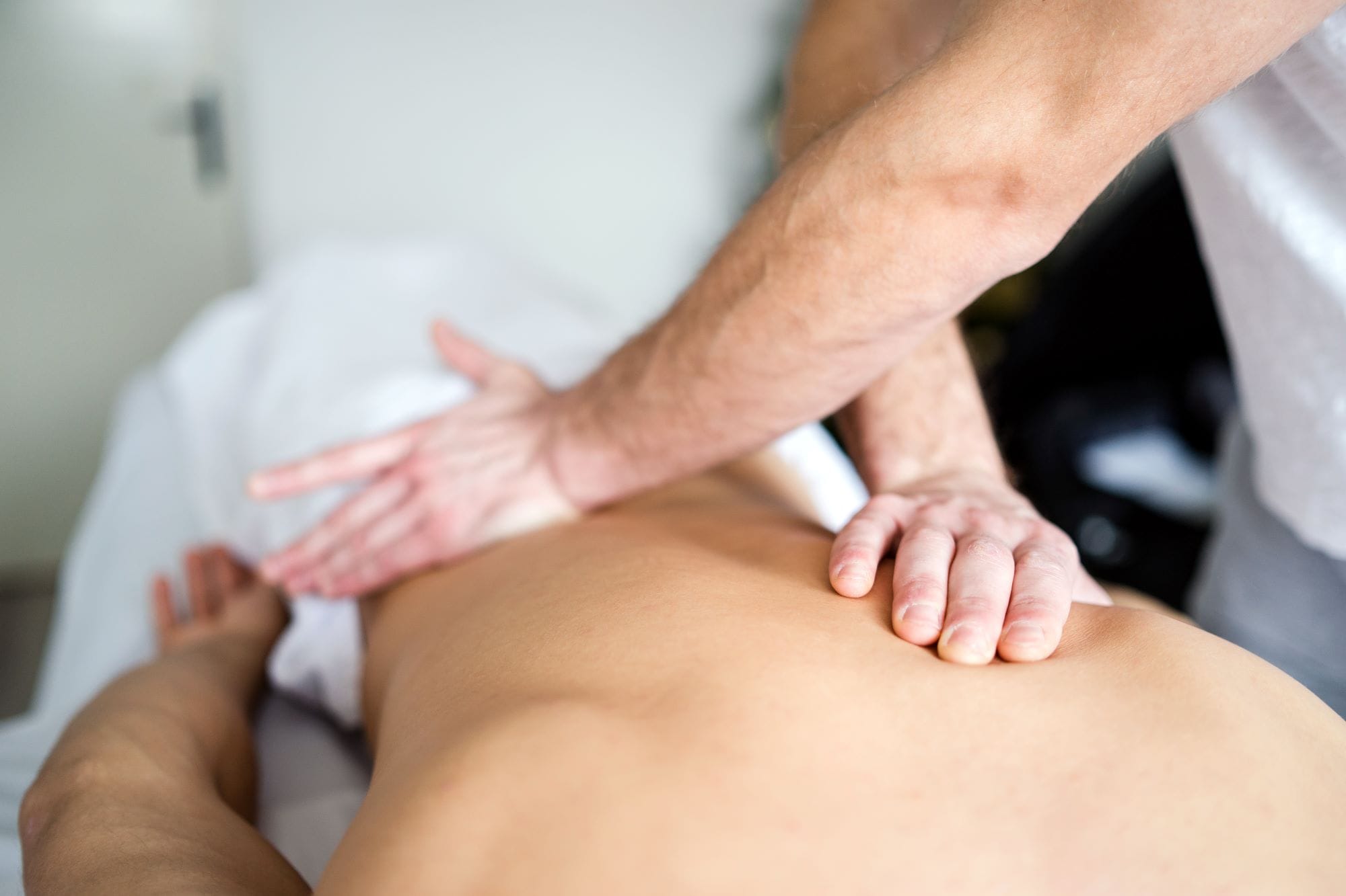 Medico de Seguro de Salud Osteopatía con Adeslas | Un Enfoque Integral para Tu Salud