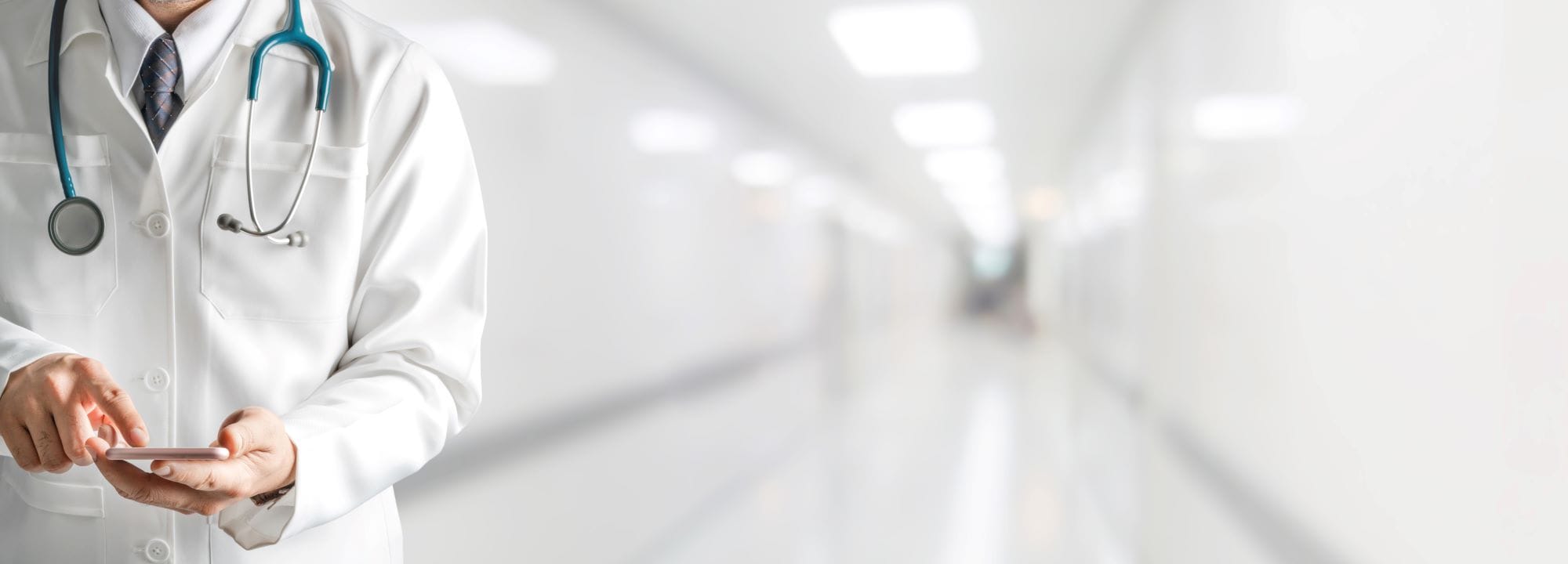 Medico de Seguro de Salud Segunda Opinión Médica con Adeslas