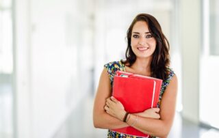 seguro de salud Adeslas para NIE y visado de estudiante en España
